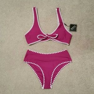 High-rise Bikini